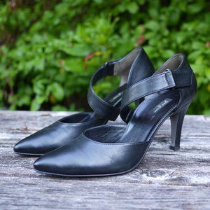 Paul Green Desire Pointy Toe D'orsay Pumps